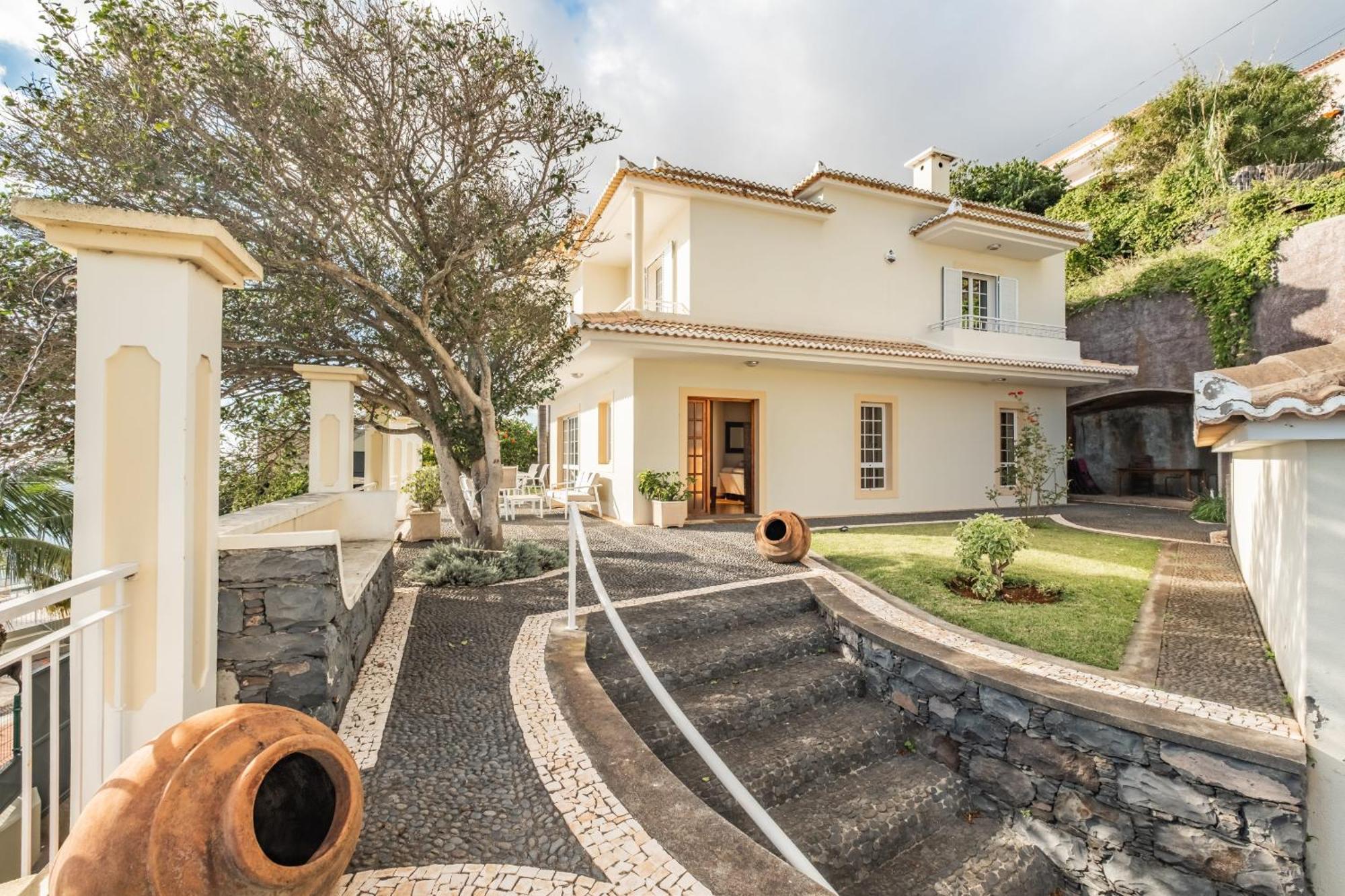 Casa Neves - By Wehost Holiday home *